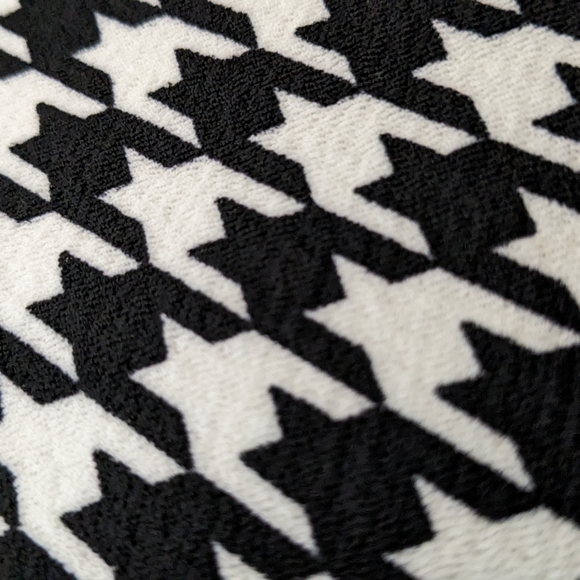 Nice hounds tooth shirt - Picture 2 of 3